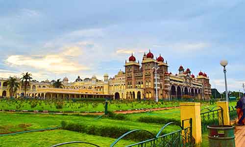Mysore Palace Karnataka Tourism,Tourist Place In South India